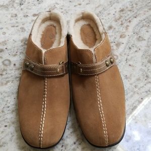 Cole haan fur lined waterproof slides